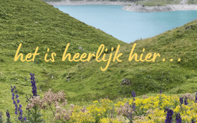 Het is heerlijk hier….al begin ik het stempelen te missen!